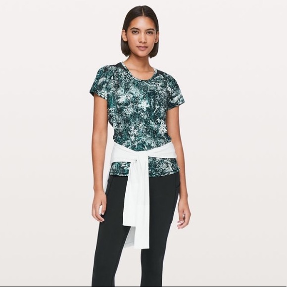 lululemon Seek the Heat Top NWT - Picture 2 of 7